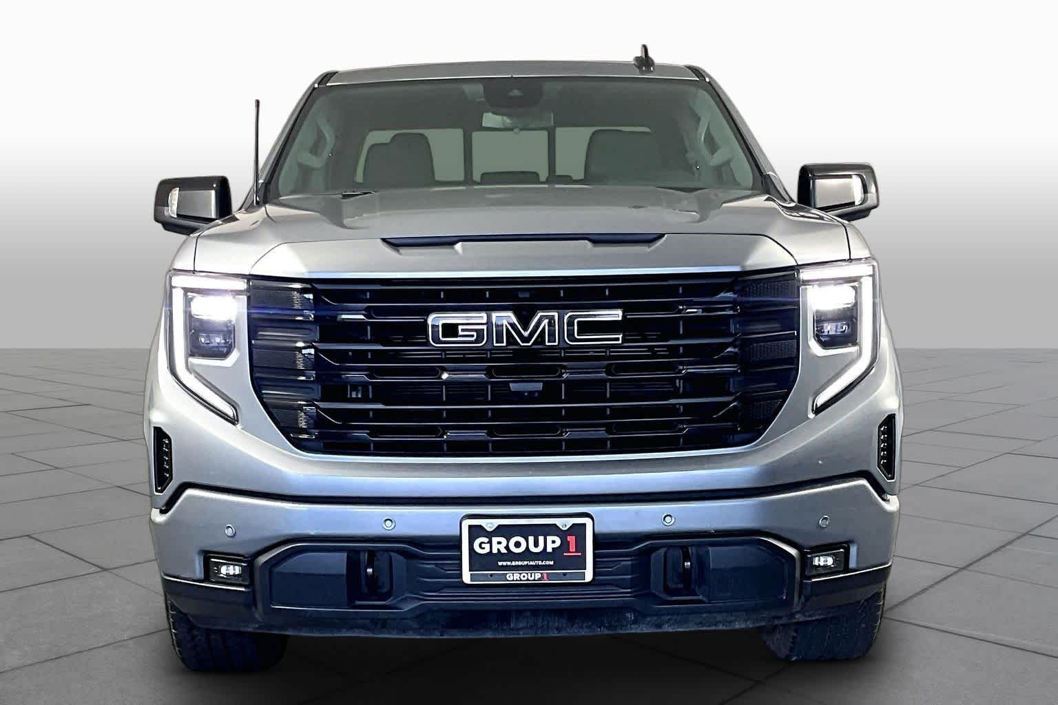 Used 2024 Sterling Metallic GMC Elevation image 4
