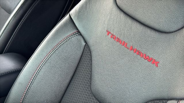 Certified Used 2025 White Jeep Trailhawk image 21