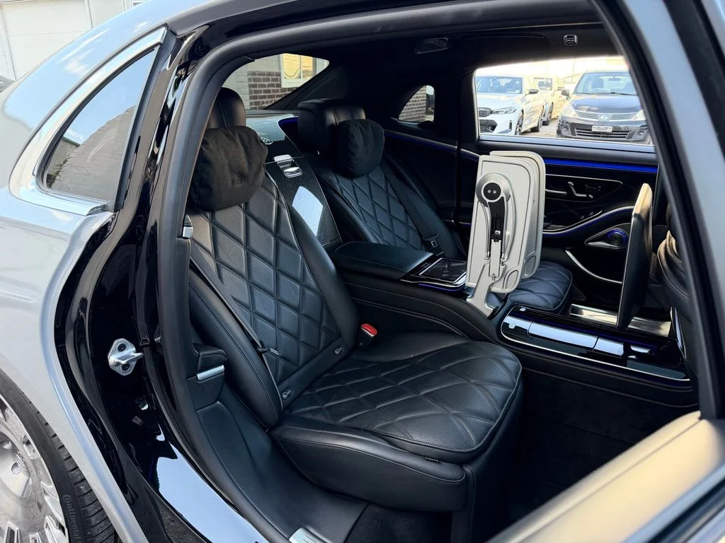 Used 2022 Gray Mercedes-Benz Maybach S 580 image 16