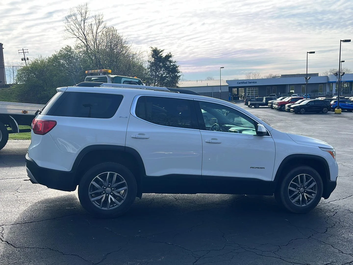 Used 2019 SUMMIT WHITE GMC SLE image 6