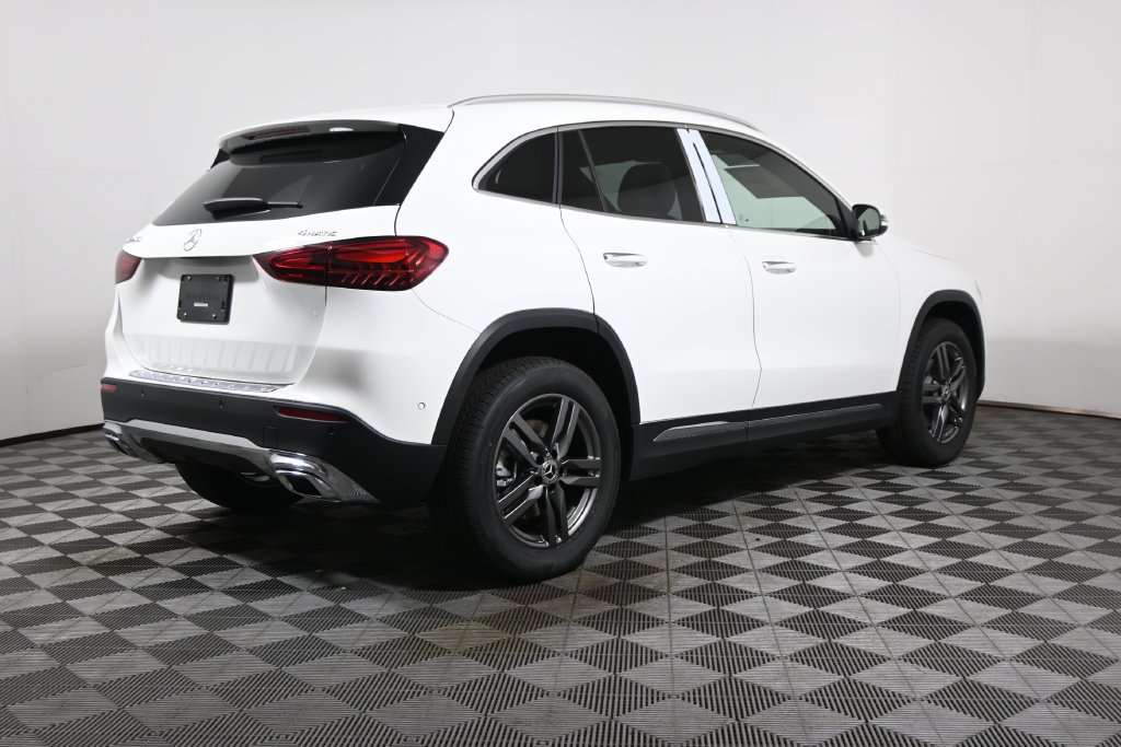Used 2026 Polar White Mercedes-Benz GLA 250 image 7