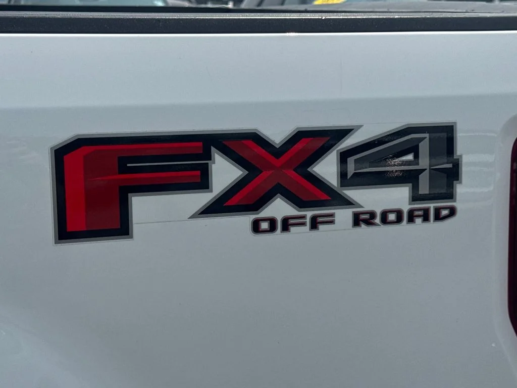 Used 2021 Oxford White Ford XL image 17