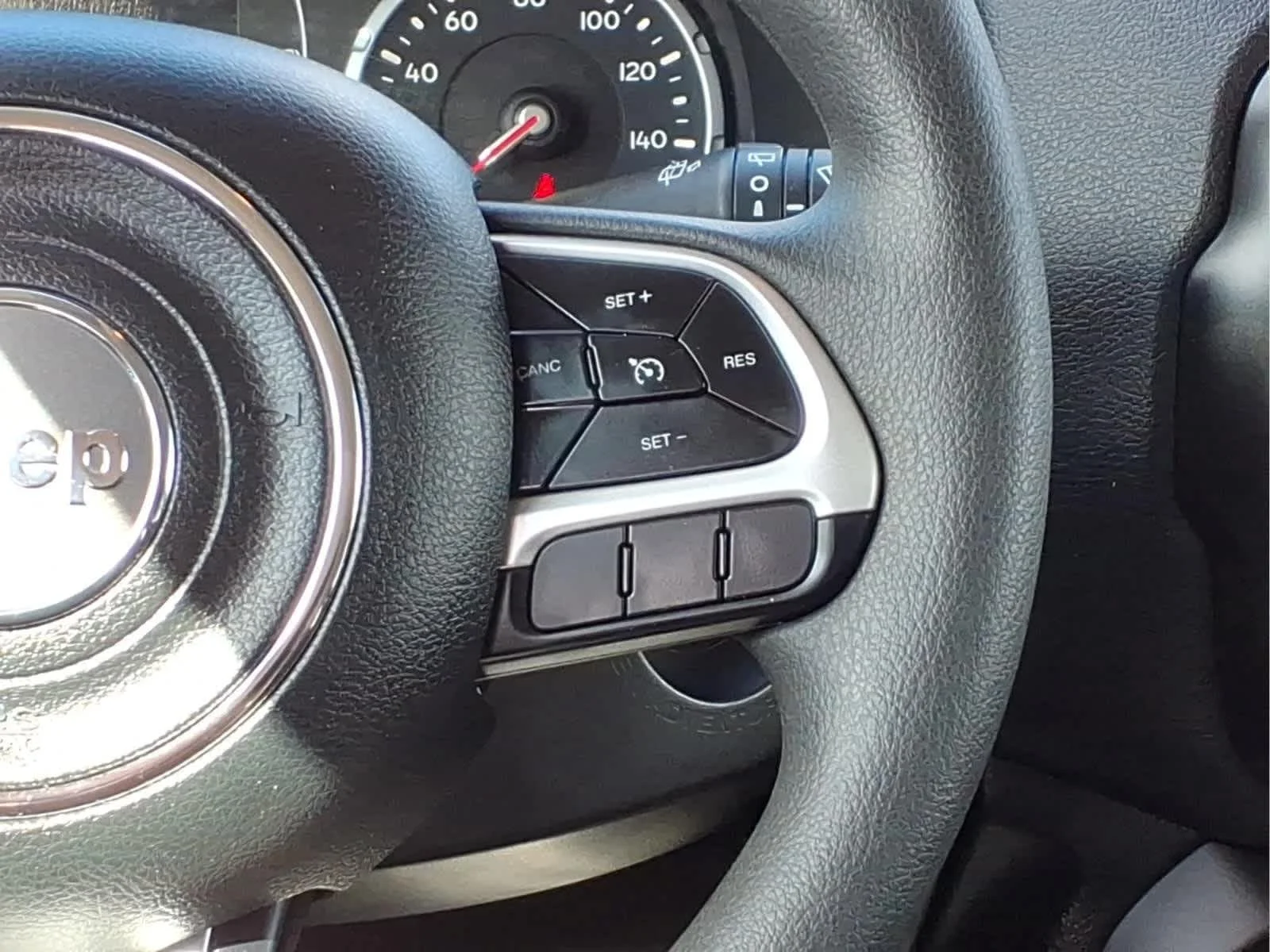 Used 2023 Black Clearcoat Jeep Latitude image 22
