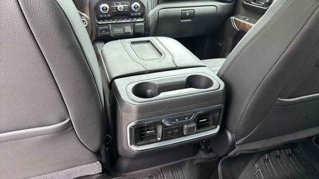 Used 2020 Black GMC Denali image 23