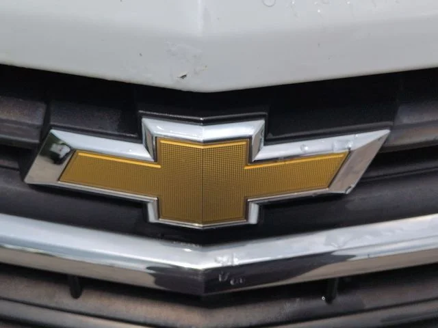 Used 2018 White Chevrolet LT image 33