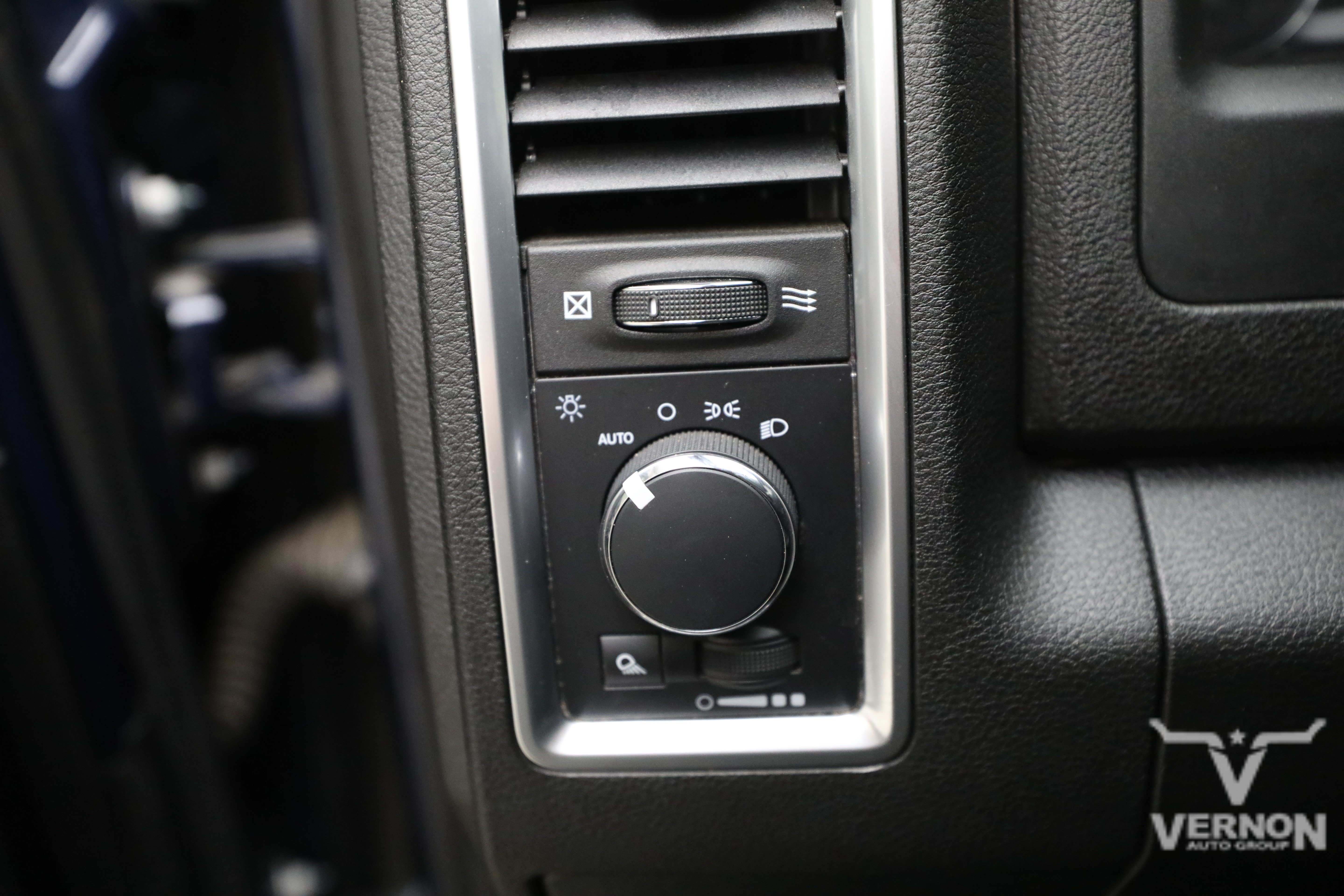 Used 2022 Patriot Blue Pearlcoat Ram Y image 16