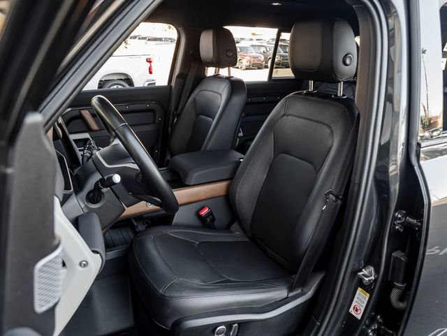 Certified Used 2023 Carpathian Gray Premium Metallic Land Rover SE image 13