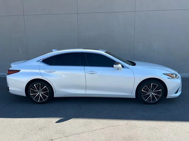 Used 2025 Eminent White Pearl Lexus 300h image 6