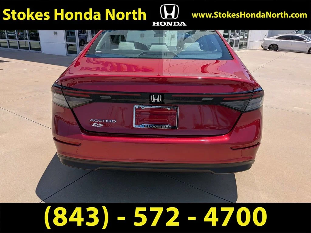 Certified Used 2025  Honda SE image 8
