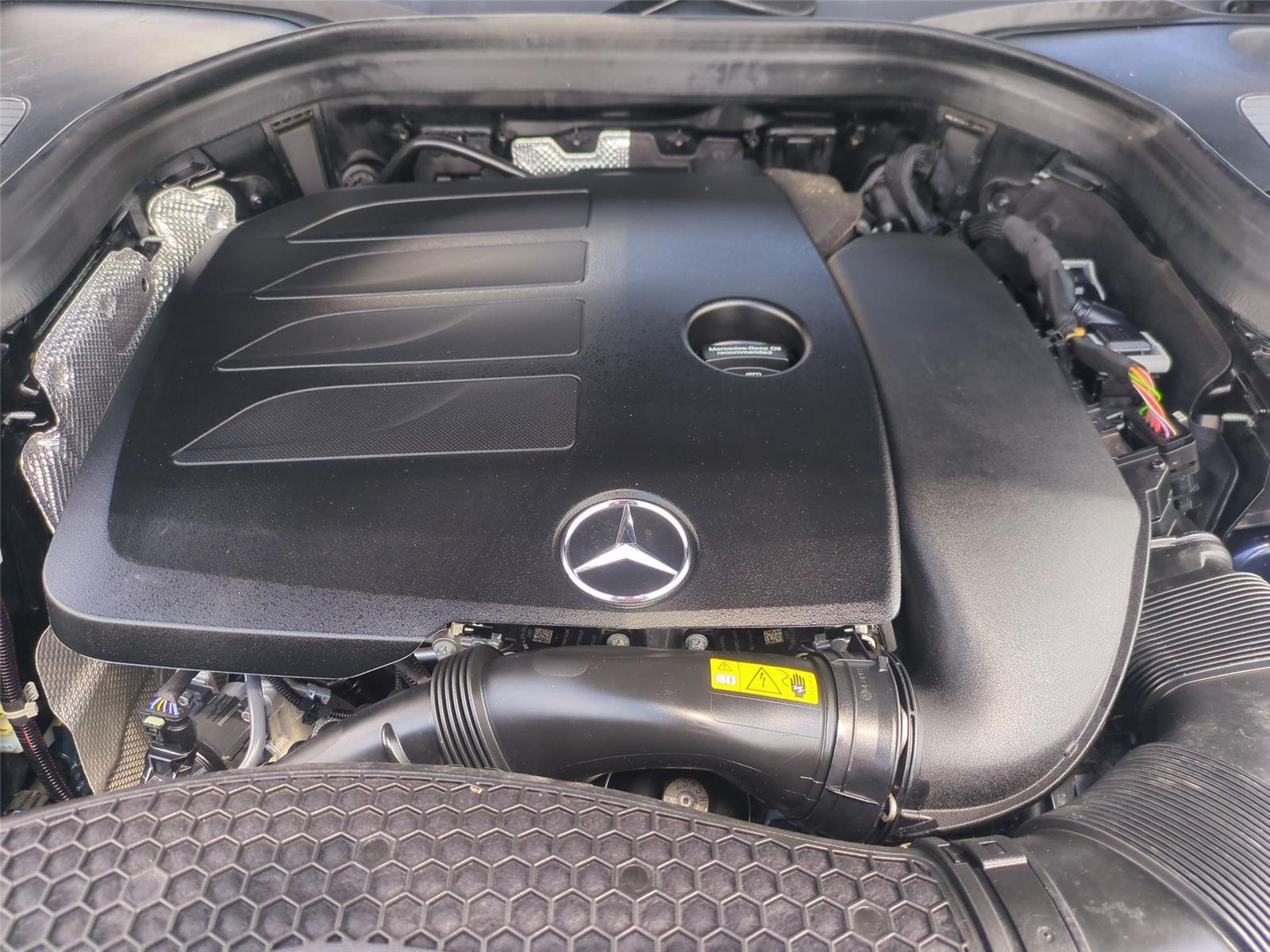 Used 2022 Lunar Blue Metallic Mercedes-Benz GLC 300 image 41