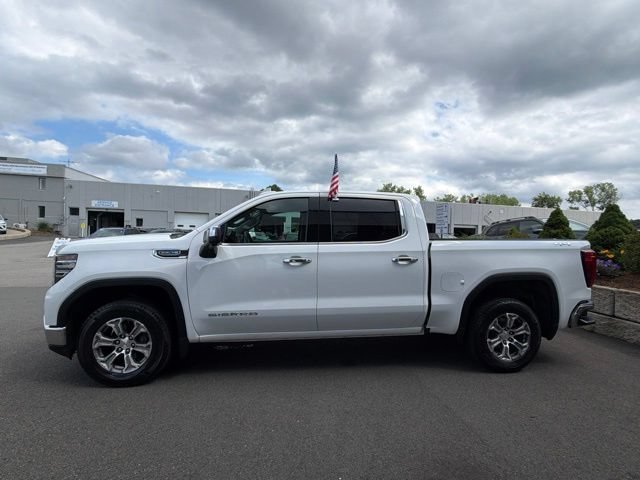 Certified Used 2025 Summit White GMC SLT image 4
