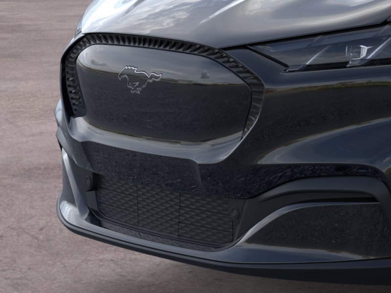 New 2026 Shadow Black Ford Select image 17