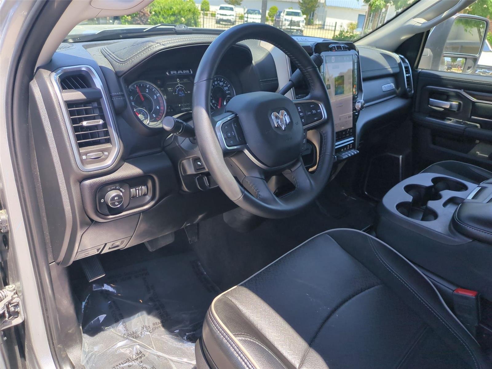 Used 2024 Billet Silver Metallic Clearcoat Ram Laramie image 19