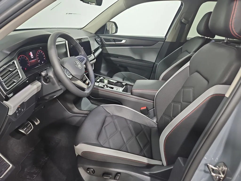 New 2026 Gray Volkswagen 2.0T Peak Edition image 9