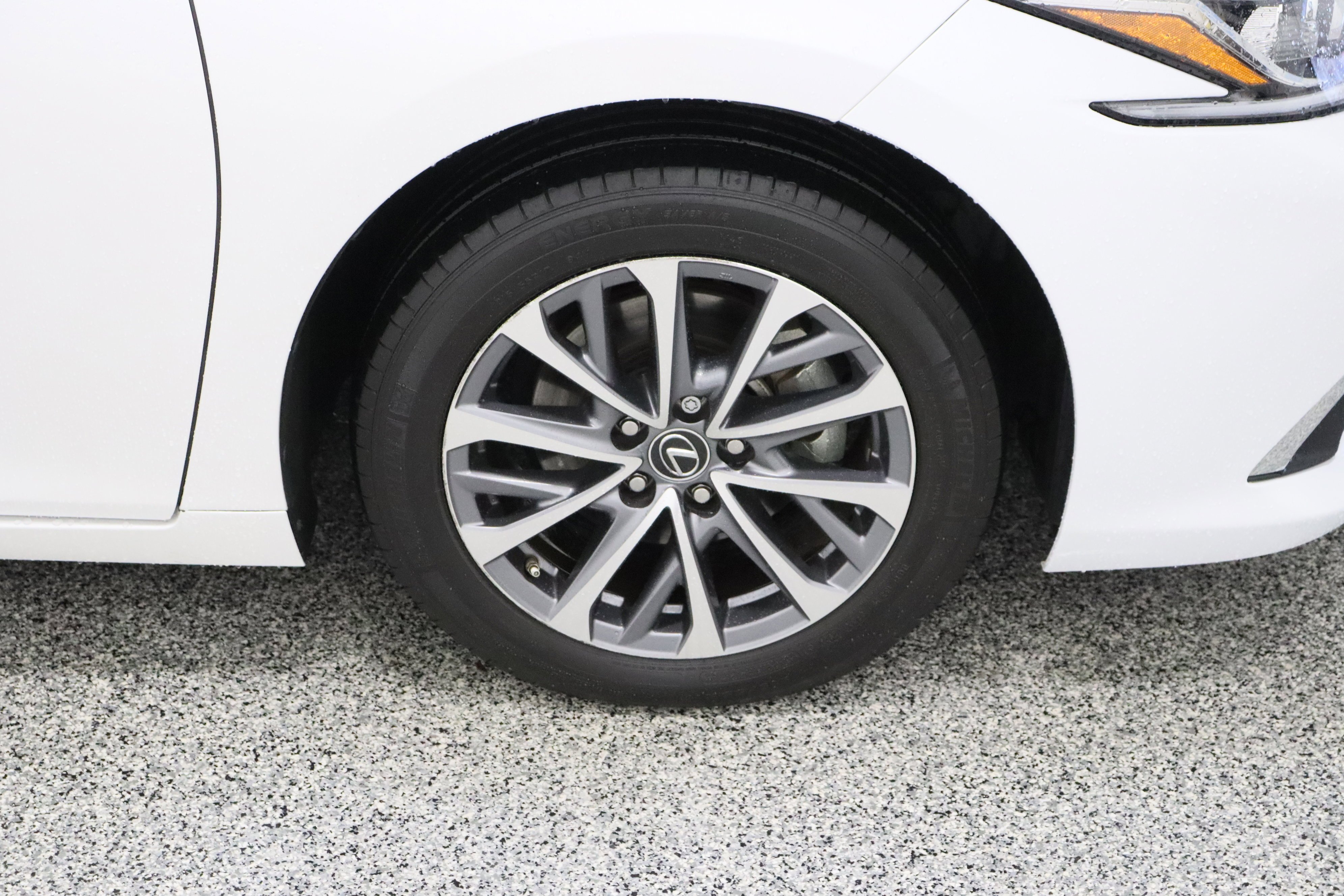 Used 2024 Eminent White Pearl Lexus ES 350 3.5L image 5