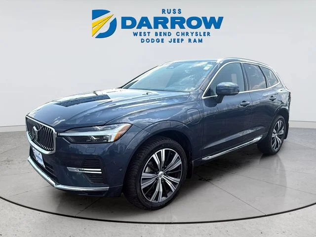 Certified Used 2022 Blue Volvo T8 Inscription image 1