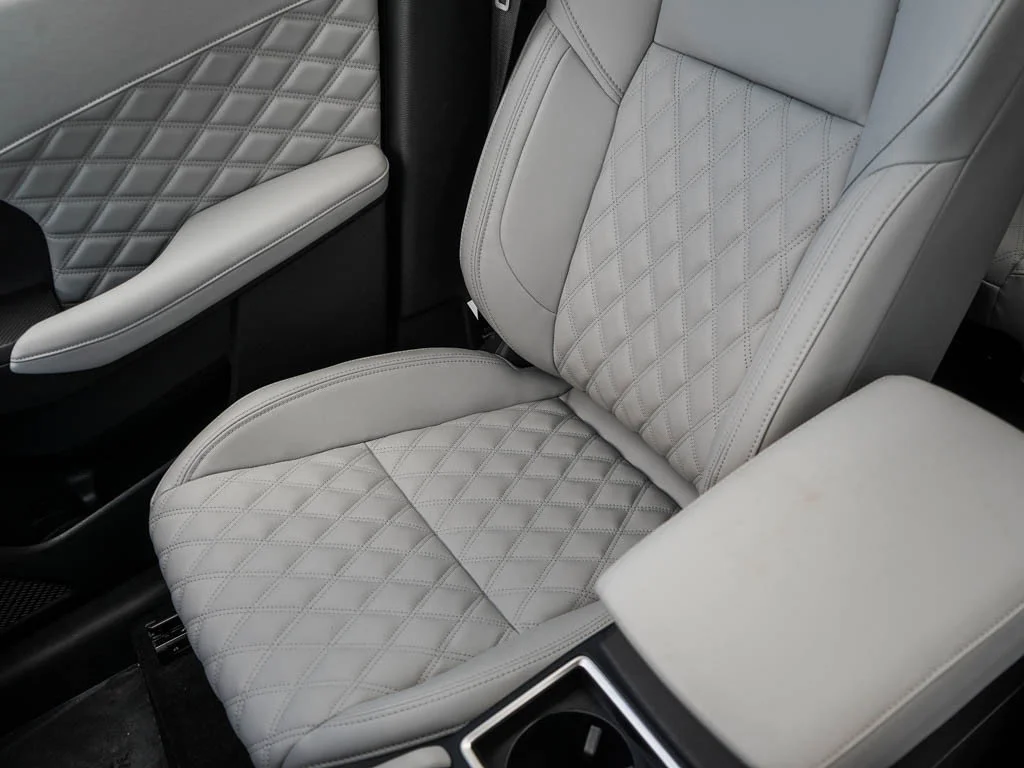 2025 Mitsubishi Outlander Plug-in Hybrid Platinum Edition - Photo 26