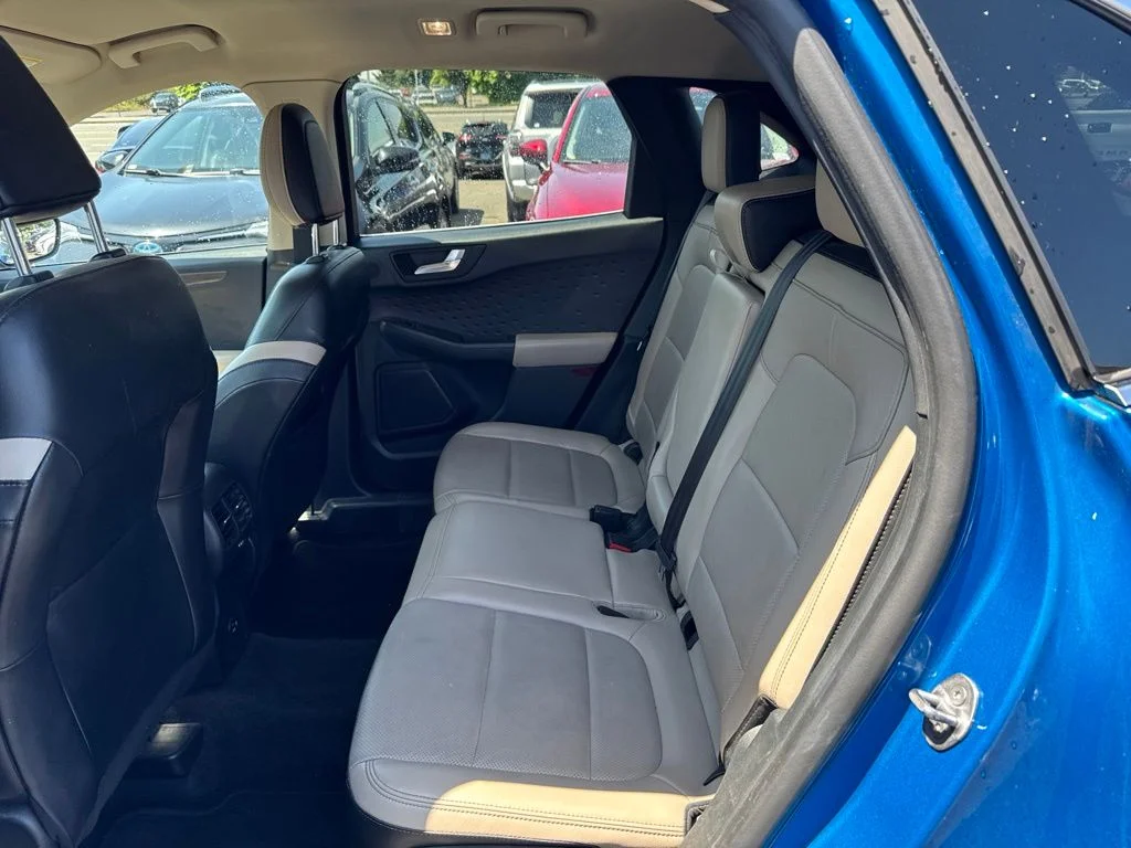 Used 2020 Blue Metallic Ford Titanium image 5