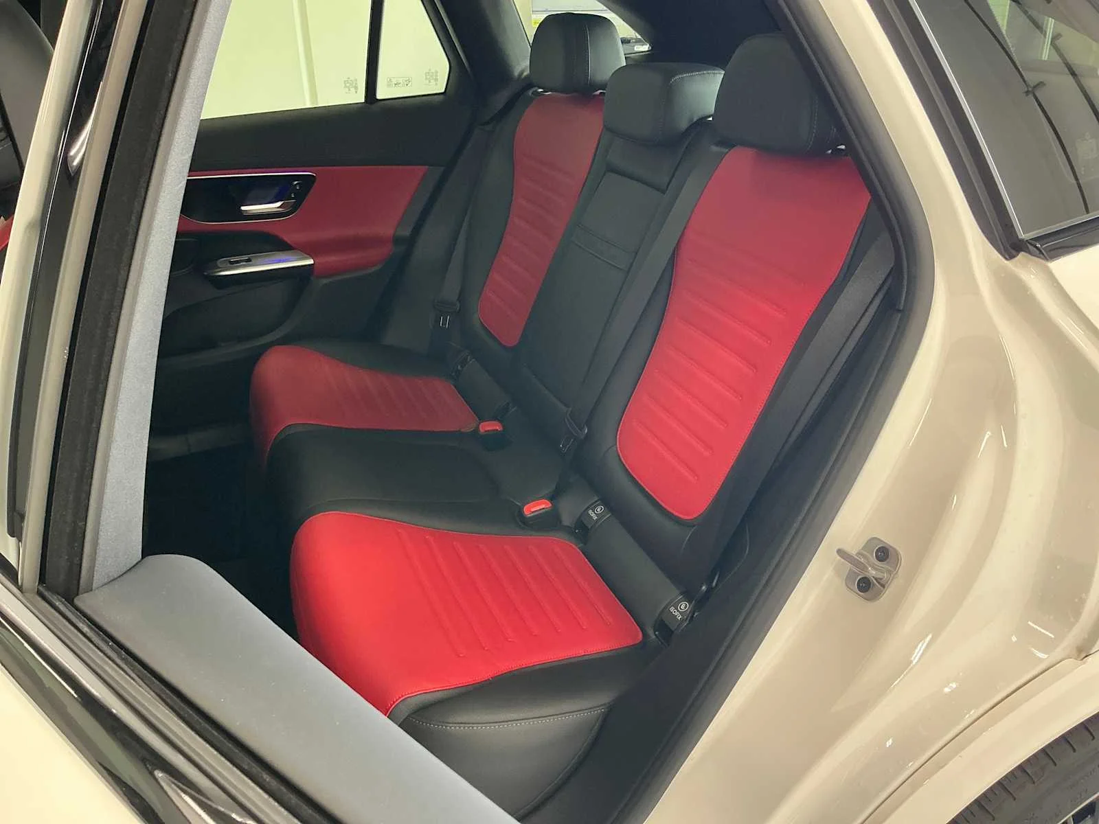 Certified Used 2025 Polar White Mercedes-Benz AMG® GLC 43 image 25