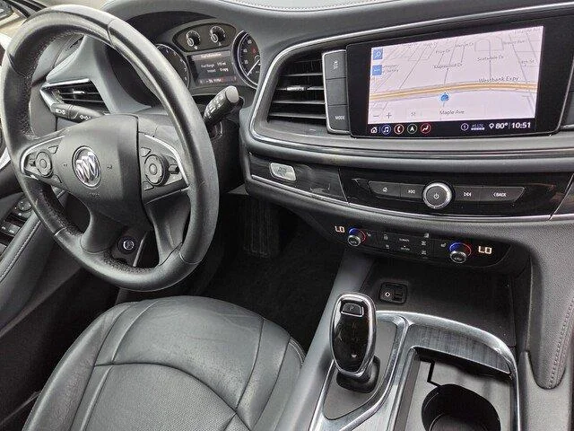 Used 2020 Summit White Buick Essence image 32