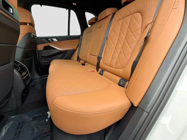 New 2026 Alpine White BMW xDrive40i image 21