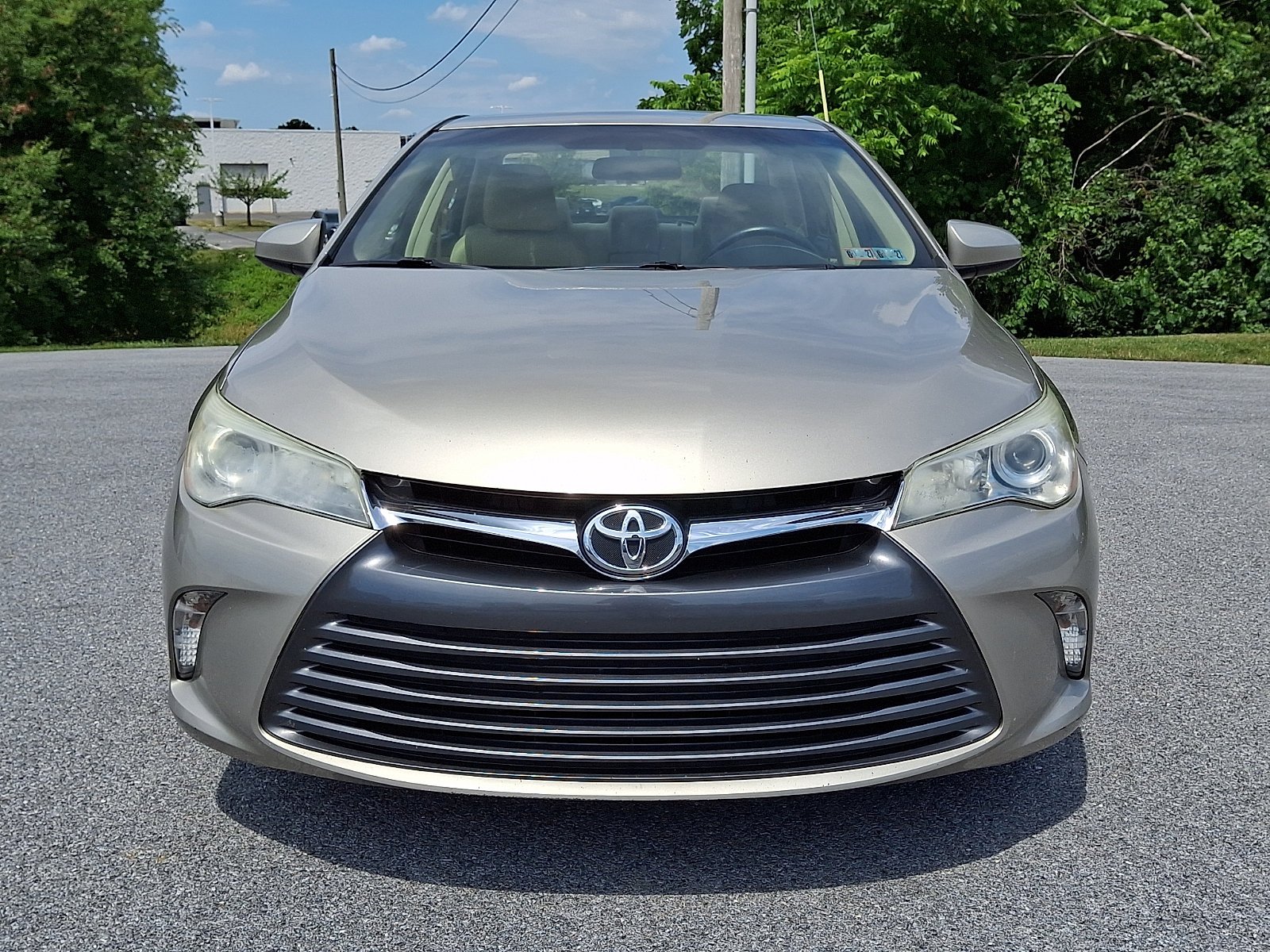 Used 2015 Creme Brulee Mica Toyota LE image 2