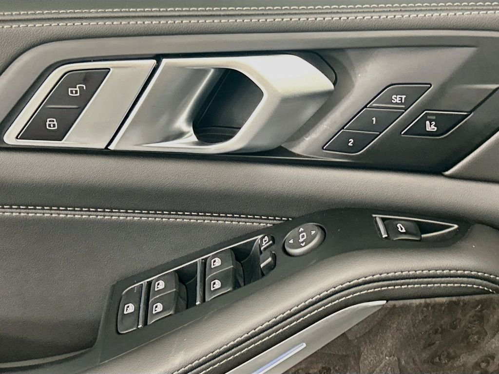2026 BMW X5 50e - Photo 22