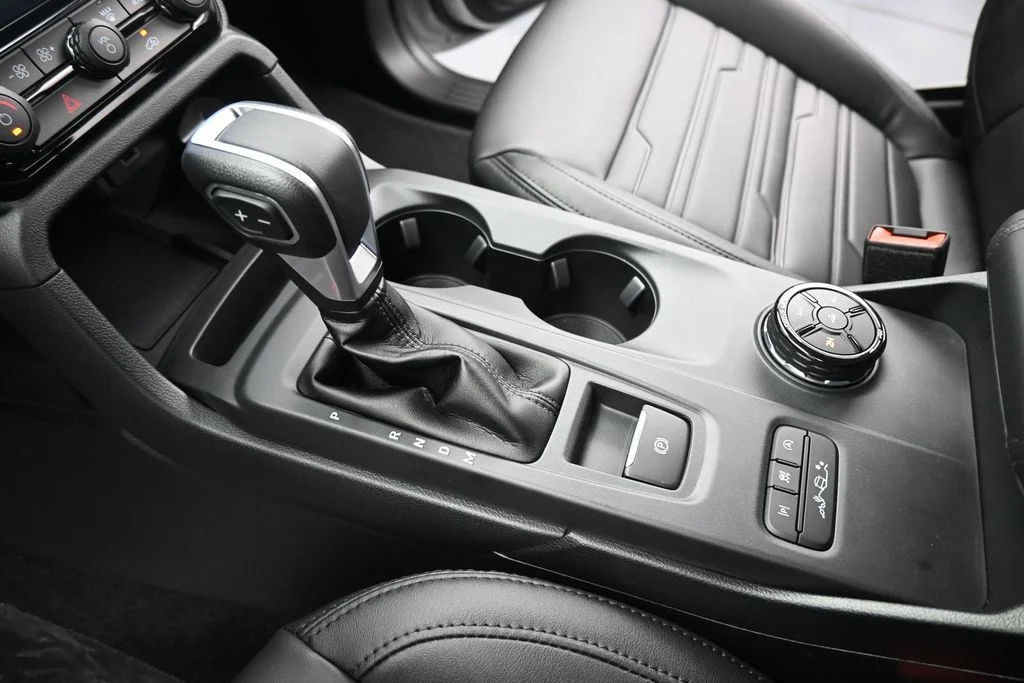 New 2026 Avalanche Ford Lariat image 17