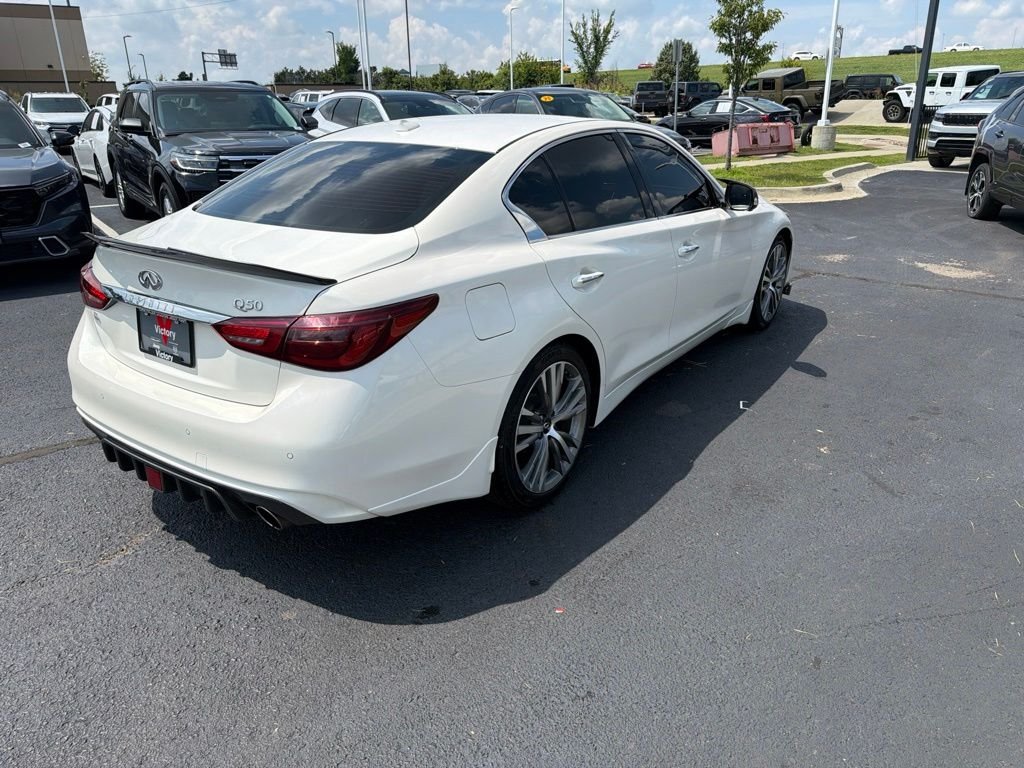 Used 2021 White INFINITI 3.0t SENSORY image 7