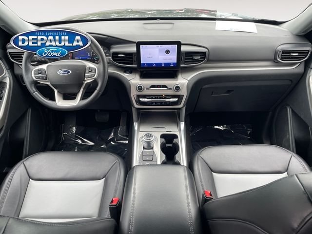 Used 2023 Gray Ford XLT image 13