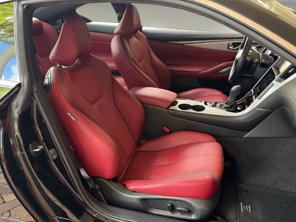 Used 2018 Black INFINITI Red Sport 400 image 15
