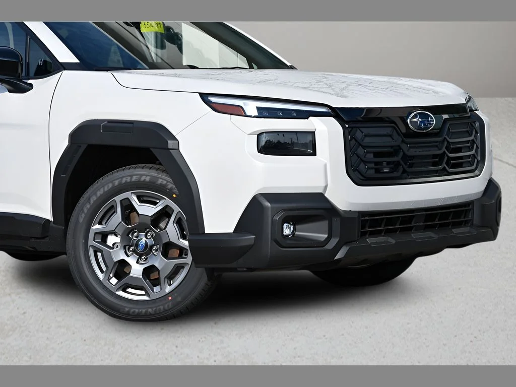 New 2026 CRYSTAL WHITE PEARL Subaru Premium image 10