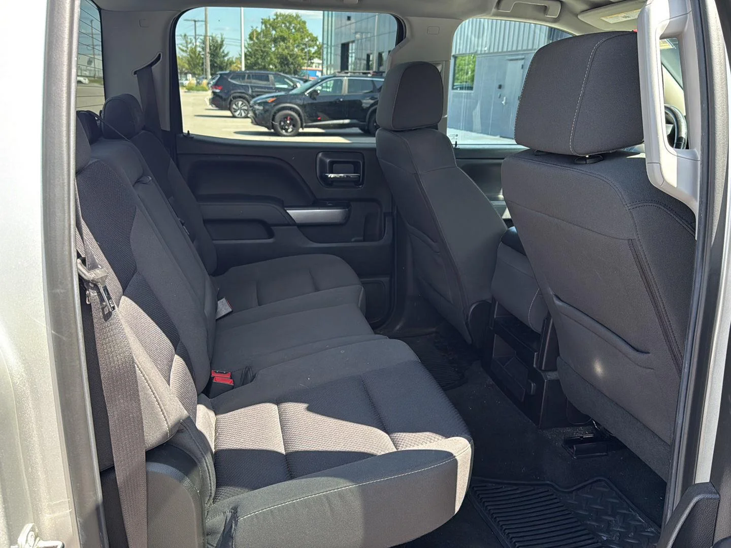 Used 2018 Silver Ice Metallic Chevrolet LT image 11
