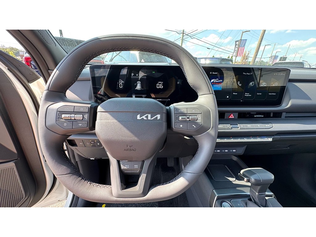New 2027 Snow White Pearl / Black Roof Kia X-Line S image 11