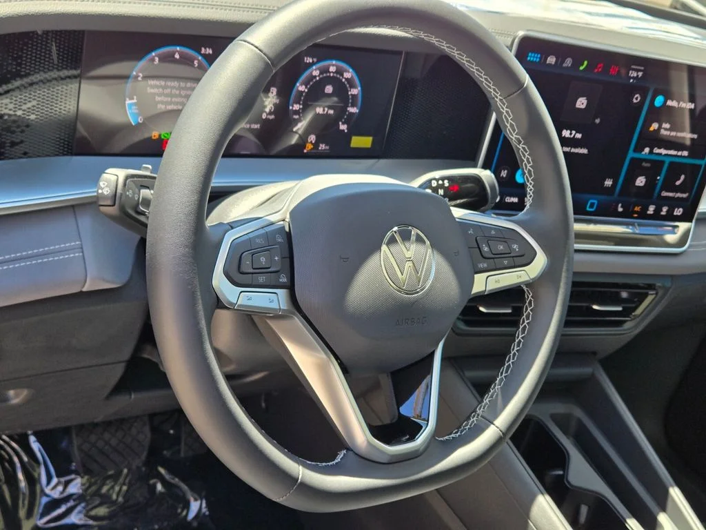 New 2026 Silver Volkswagen 2.0T SE image 10