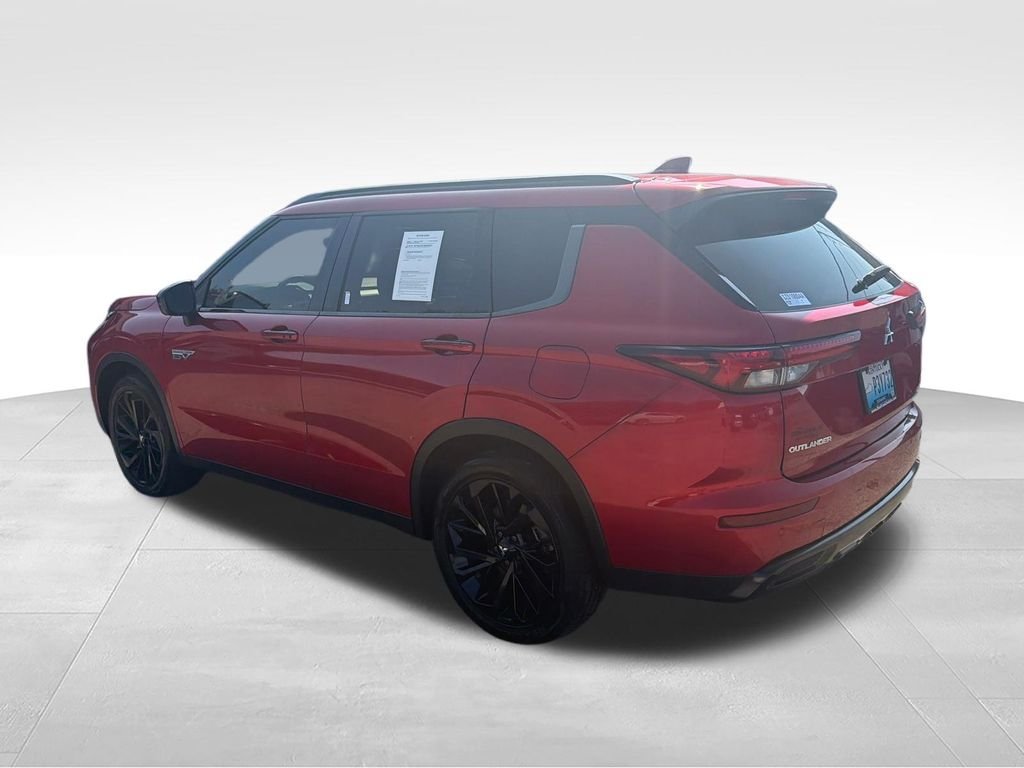 Used 2025 Red Mitsubishi SEL Black Edition image 3