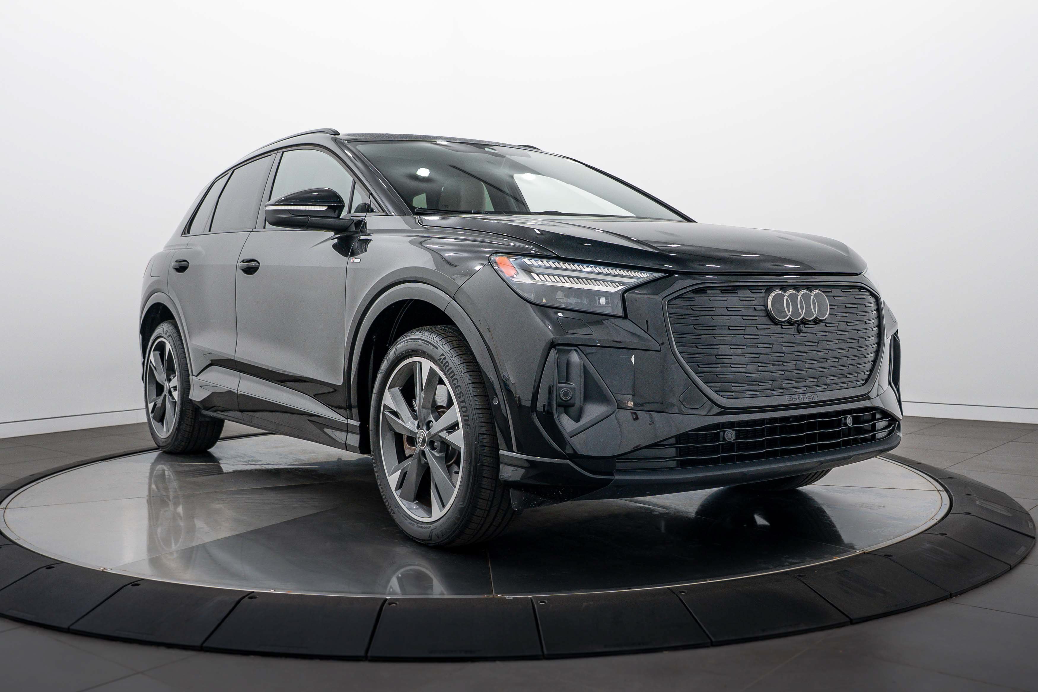 Certified 2023 Audi Q4 e-tron Prestige with VIN WA1M2BFZ4PP072618 for sale in Highland Park, IL
