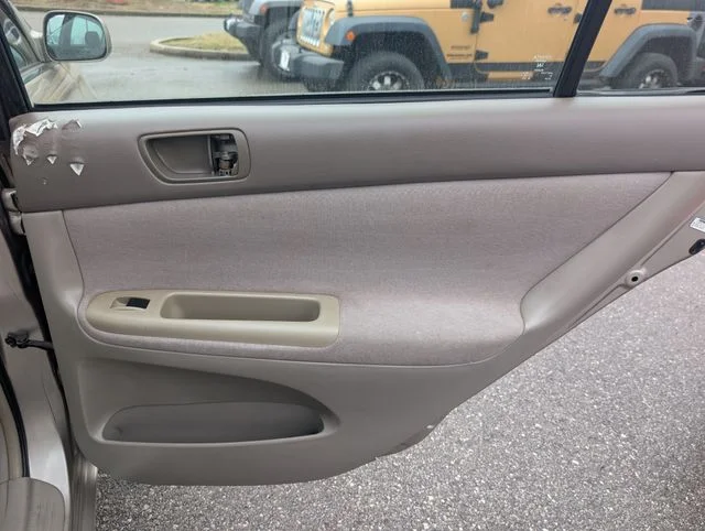 Used 2002 Beige Toyota  image 20