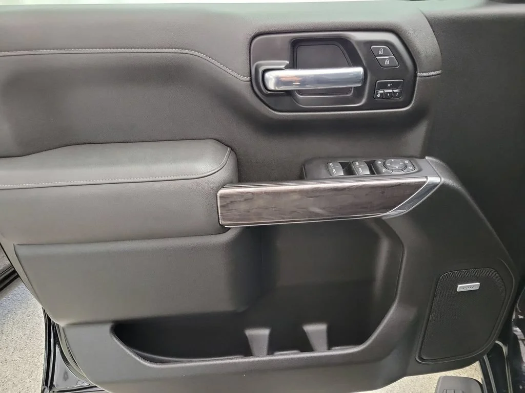 2022 Chevrolet Silverado 1500 Limited LTZ - Photo 19
