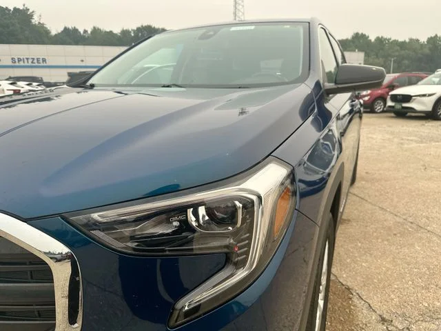 Used 2020 Blue GMC SLE image 50