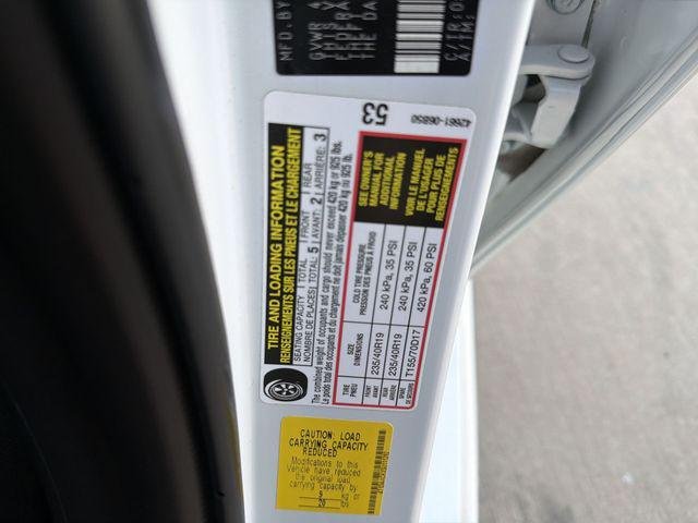 Certified Used 2025 WIND CHILL PEARL Toyota  image 36