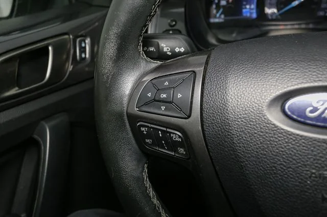 Used 2021 Green Ford Lariat image 28