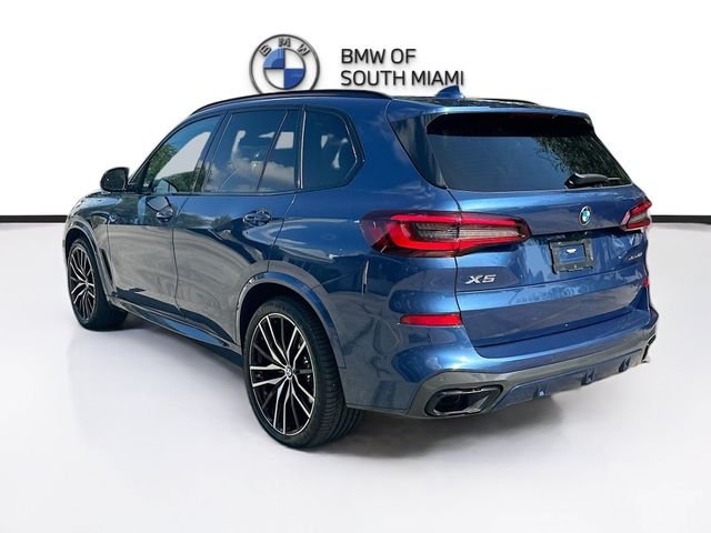 Used 2022 Blue BMW xDrive40i image 5