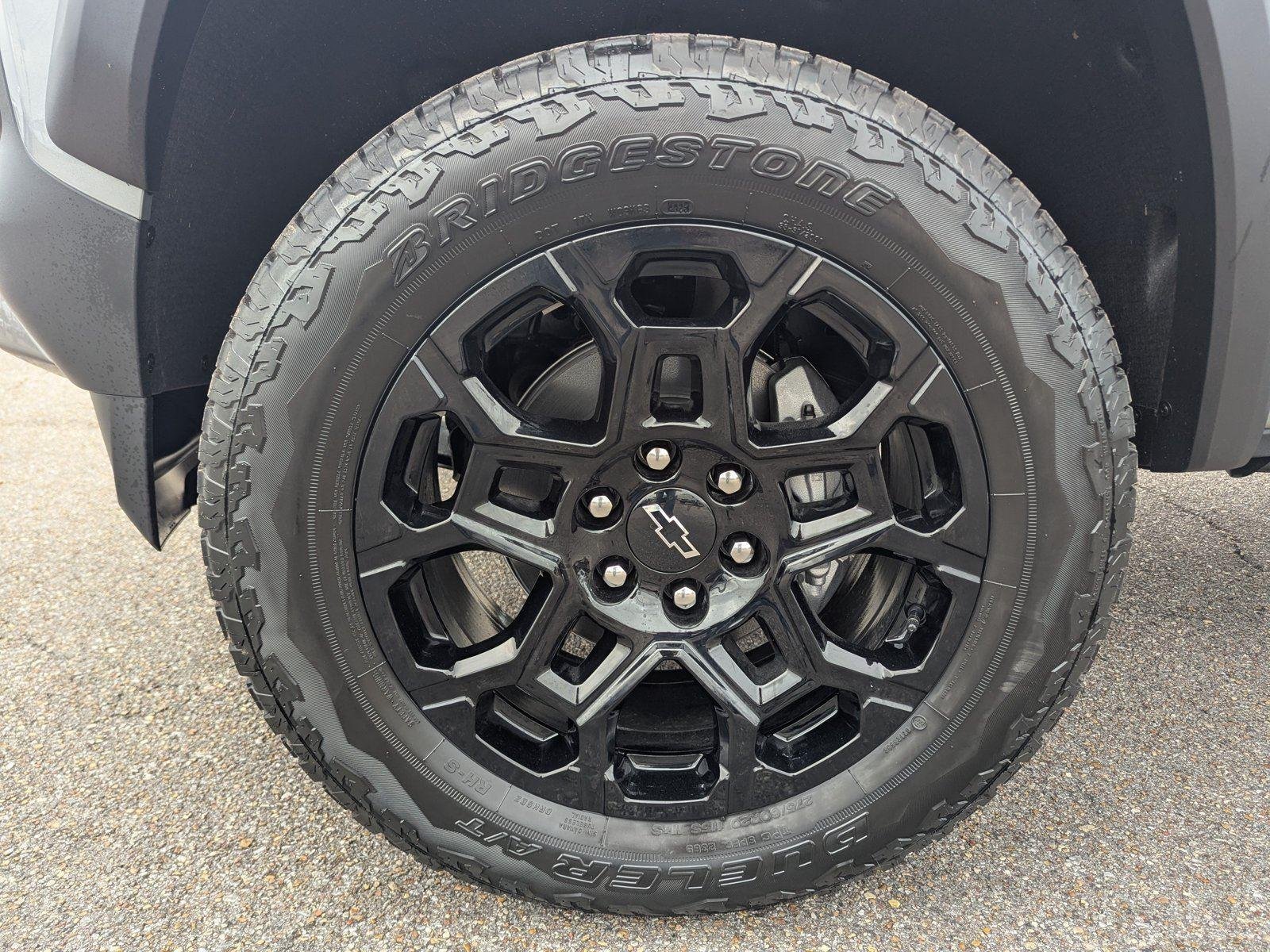 2026 Chevrolet Colorado Trail Boss - Photo 11