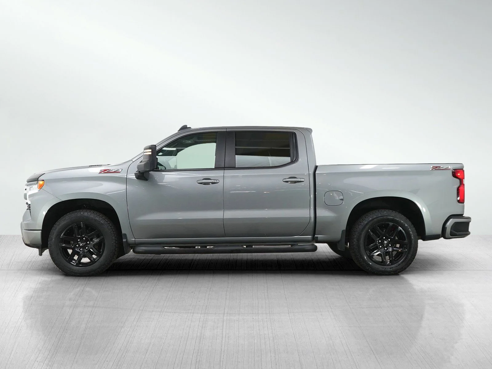 Used 2024 Chevrolet Silverado 1500 RST with VIN 1GCUDEE83RZ225720 for sale in White Bear Lake, Minnesota
