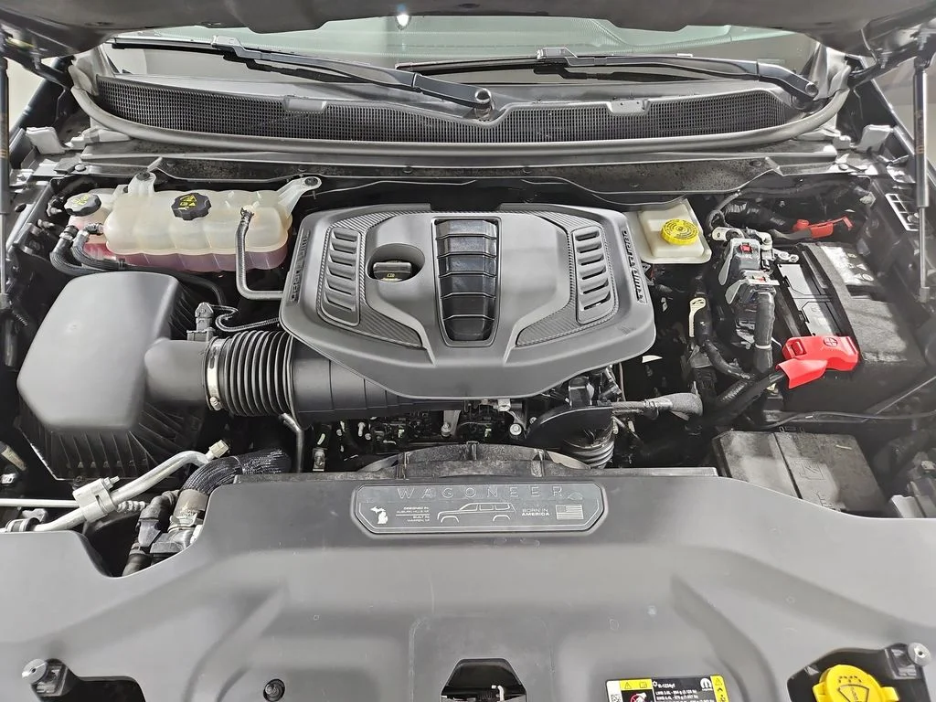 Used 2023 Gray Jeep Base image 22