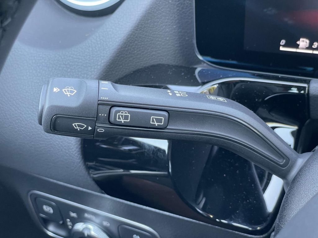 Certified Used 2025 Polar White Mercedes-Benz GLA 35 AMG® image 30