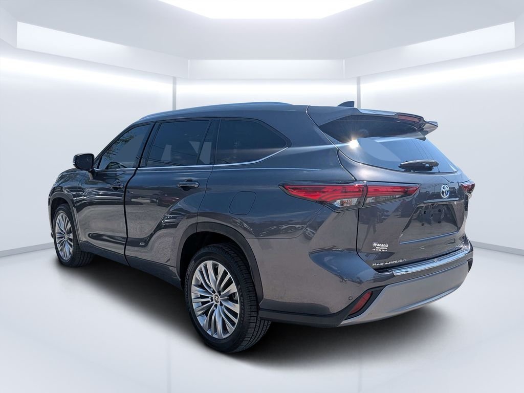 Used 2023 Gray Toyota Platinum image 6