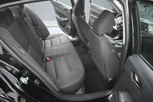 Used 2025 Black Nissan 2.5 SV image 14