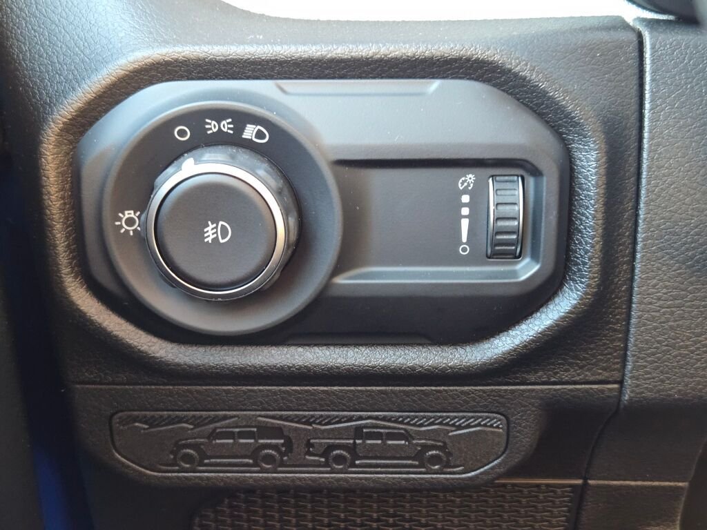 New 2026 Hydro Blue Pearl-Coat Exterior Paint Jeep Sport image 19